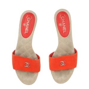 Chanel Coco Mark Matelasse Suede Sandals - Orange G30627 Bijou 39